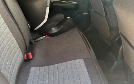 Nissan Tiida, 2008 год, 870 000 рублей, 16 фотография