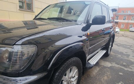 Toyota Land Cruiser 100 рестайлинг 2, 2006 год, 2 390 000 рублей, 2 фотография