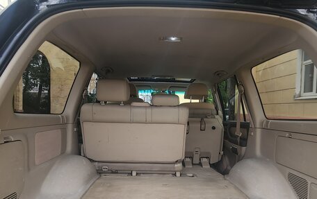 Toyota Land Cruiser 100 рестайлинг 2, 2006 год, 2 390 000 рублей, 21 фотография