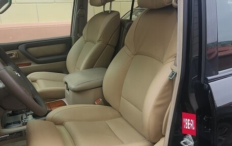 Toyota Land Cruiser 100 рестайлинг 2, 2006 год, 2 390 000 рублей, 22 фотография