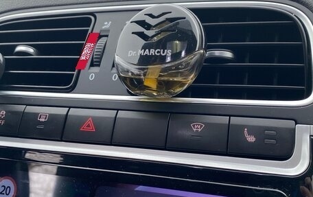 Volkswagen Polo VI (EU Market), 2011 год, 730 000 рублей, 18 фотография