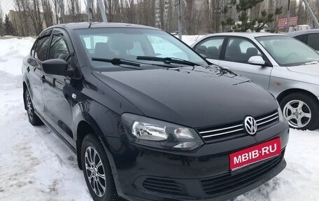 Volkswagen Polo VI (EU Market), 2011 год, 700 000 рублей, 1 фотография