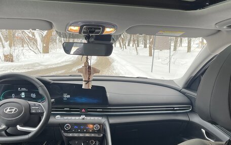 Hyundai Elantra, 2023 год, 2 305 000 рублей, 8 фотография