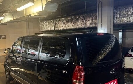 Hyundai Grand Starex Grand Starex I рестайлинг 2, 2020 год, 3 500 000 рублей, 2 фотография