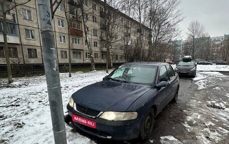 Opel Vectra B рестайлинг, 1998 год, 60 000 рублей, 1 фотография