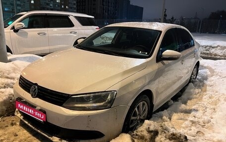 Volkswagen Jetta VI, 2012 год, 620 000 рублей, 2 фотография