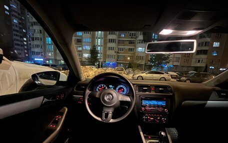 Volkswagen Jetta VI, 2012 год, 620 000 рублей, 7 фотография