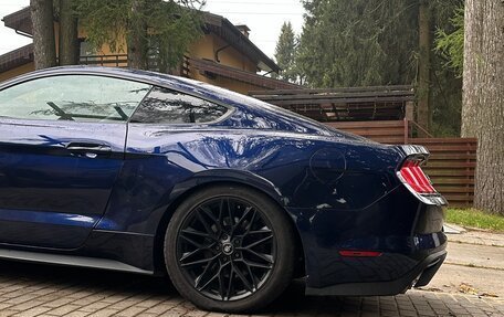 Ford Mustang VI рестайлинг, 2018 год, 3 000 000 рублей, 10 фотография