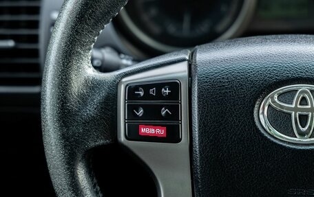 Toyota Land Cruiser Prado 150 рестайлинг 2, 2012 год, 3 000 000 рублей, 15 фотография