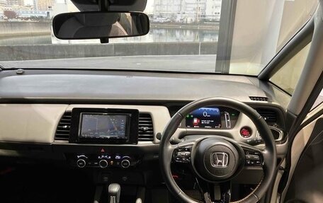 Honda Fit, 2023 год, 1 350 000 рублей, 16 фотография