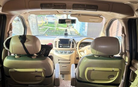 Nissan Serena II, 2003 год, 850 000 рублей, 7 фотография