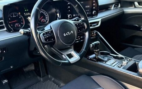 KIA K5, 2021 год, 2 350 000 рублей, 13 фотография