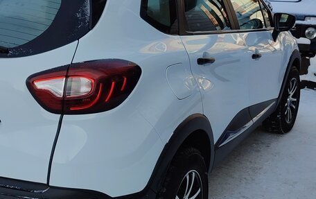 Renault Kaptur I рестайлинг, 2017 год, 1 355 000 рублей, 7 фотография