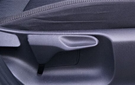 Toyota Yaris Cross, 2020 год, 2 300 000 рублей, 16 фотография