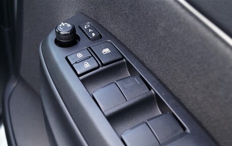 Toyota Yaris Cross, 2020 год, 2 300 000 рублей, 15 фотография