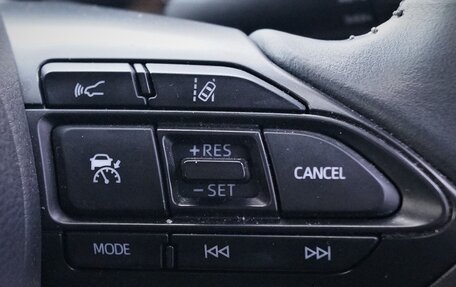 Toyota Yaris Cross, 2020 год, 2 300 000 рублей, 19 фотография