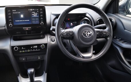 Toyota Yaris Cross, 2020 год, 2 300 000 рублей, 28 фотография