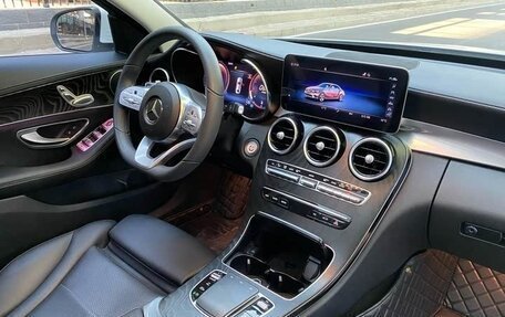 Mercedes-Benz C-Класс, 2021 год, 2 700 000 рублей, 9 фотография