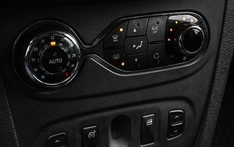 Renault Sandero II рестайлинг, 2017 год, 1 174 000 рублей, 10 фотография