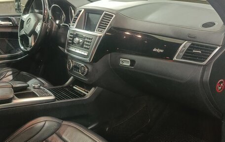 Mercedes-Benz GL-Класс AMG, 2013 год, 2 950 000 рублей, 15 фотография