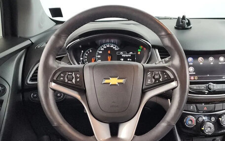 Chevrolet Trax, 2022 год, 987 040 рублей, 6 фотография