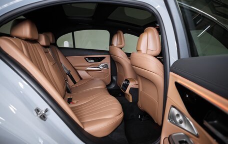 Mercedes-Benz E-Класс, 2025 год, 9 500 000 рублей, 24 фотография