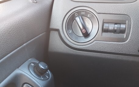 Volkswagen Polo VI (EU Market), 2011 год, 700 000 рублей, 19 фотография