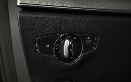 Mercedes-Benz E-Класс, 2019 год, 2 774 000 рублей, 22 фотография