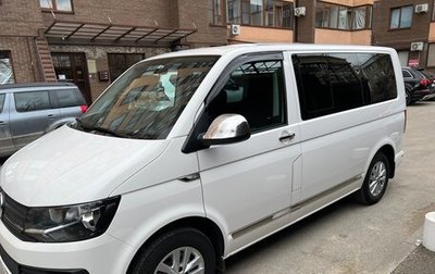 Volkswagen Multivan T6 рестайлинг, 2017 год, 3 800 000 рублей, 1 фотография