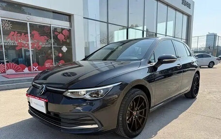 Volkswagen Golf VIII, 2021 год, 1 499 000 рублей, 2 фотография