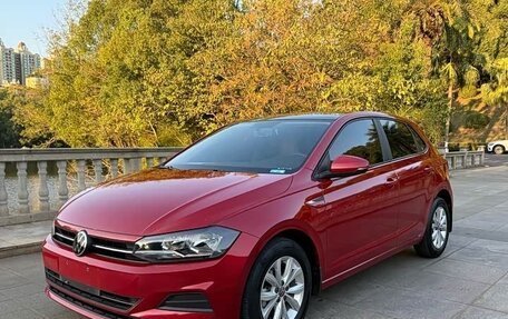 Volkswagen Polo, 2021 год, 999 000 рублей, 2 фотография