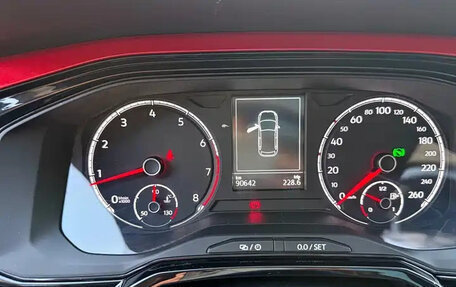 Volkswagen Polo, 2021 год, 999 000 рублей, 11 фотография