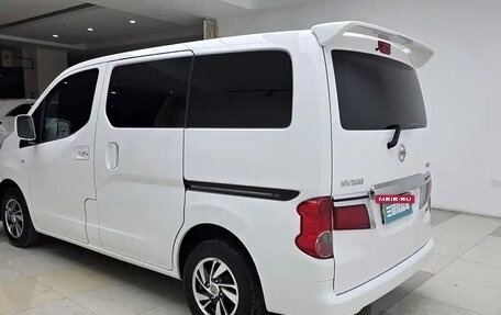 Nissan NV200, 2018 год, 1 550 000 рублей, 3 фотография