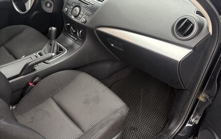 Mazda 3, 2011 год, 970 000 рублей, 28 фотография