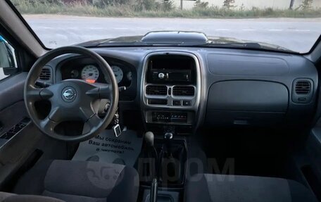 Nissan NP300, 2012 год, 1 300 000 рублей, 5 фотография