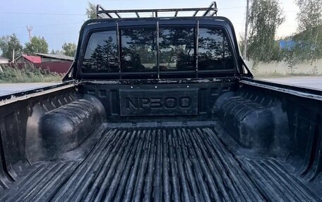 Nissan NP300, 2012 год, 1 300 000 рублей, 12 фотография