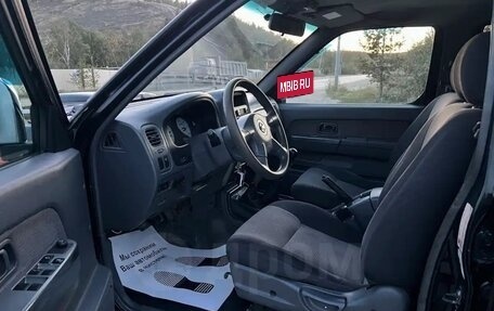 Nissan NP300, 2012 год, 1 300 000 рублей, 8 фотография