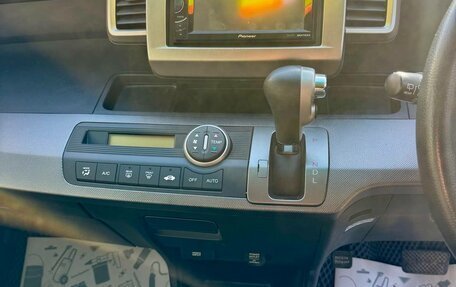 Honda Freed I, 2010 год, 1 099 000 рублей, 15 фотография