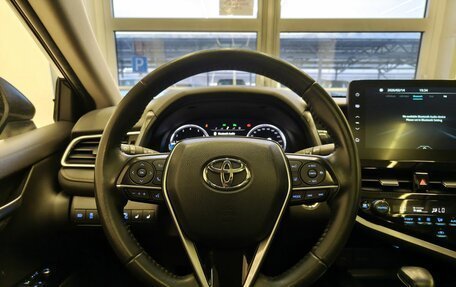 Toyota Camry, 2021 год, 3 490 000 рублей, 9 фотография