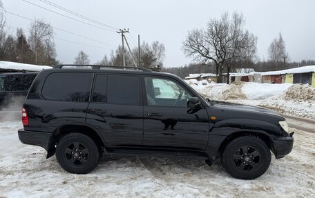 Toyota Land Cruiser 100 рестайлинг 2, 2003 год, 2 599 000 рублей, 4 фотография