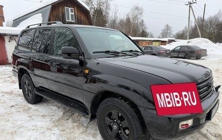 Toyota Land Cruiser 100 рестайлинг 2, 2003 год, 2 599 000 рублей, 3 фотография