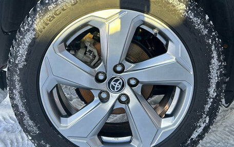 Toyota RAV4, 2021 год, 3 220 000 рублей, 30 фотография