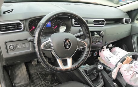 Renault Duster, 2021 год, 2 100 000 рублей, 2 фотография