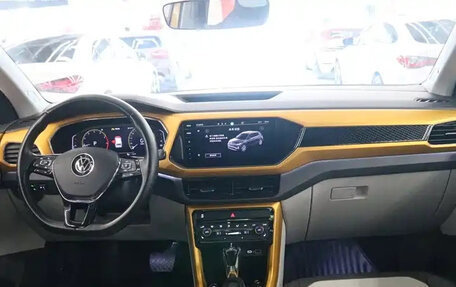 Volkswagen T-Cross I, 2022 год, 1 149 000 рублей, 9 фотография