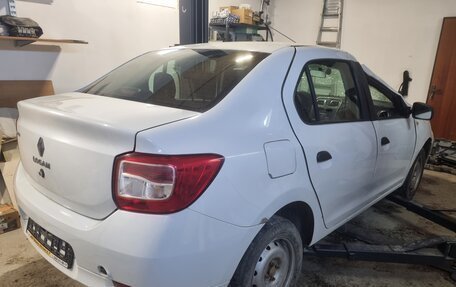 Renault Logan II, 2018 год, 230 000 рублей, 5 фотография