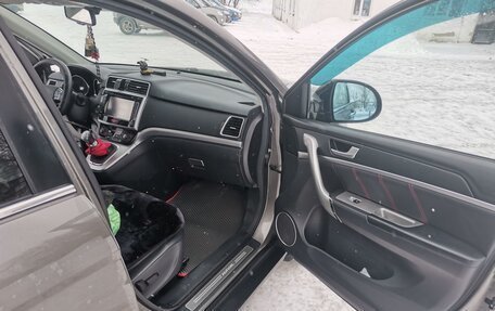 Haval H6, 2019 год, 1 900 000 рублей, 6 фотография