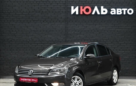 Volkswagen Passat B7, 2011 год, 890 000 рублей, 1 фотография