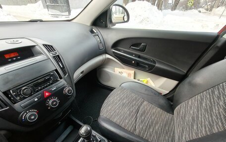 KIA cee'd I рестайлинг, 2009 год, 650 000 рублей, 3 фотография