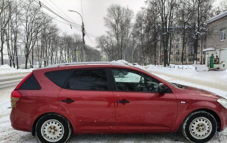 KIA cee'd I рестайлинг, 2009 год, 650 000 рублей, 12 фотография