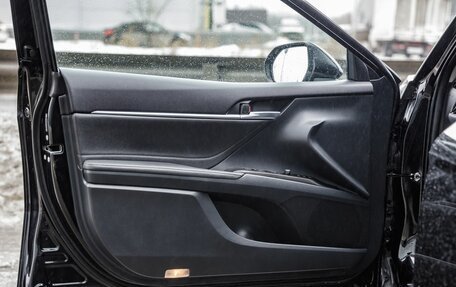 Toyota Camry, 2021 год, 3 988 000 рублей, 12 фотография